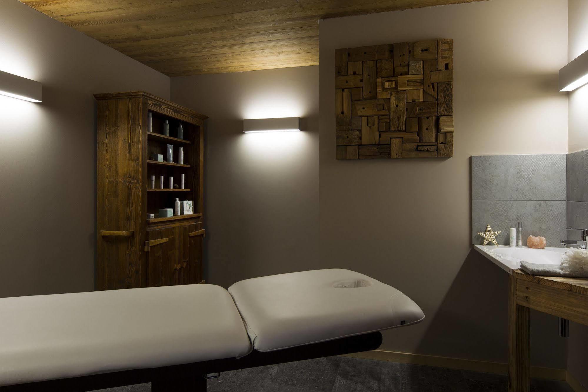 Hôtel Spa Crychar Les Gets Buitenkant foto
